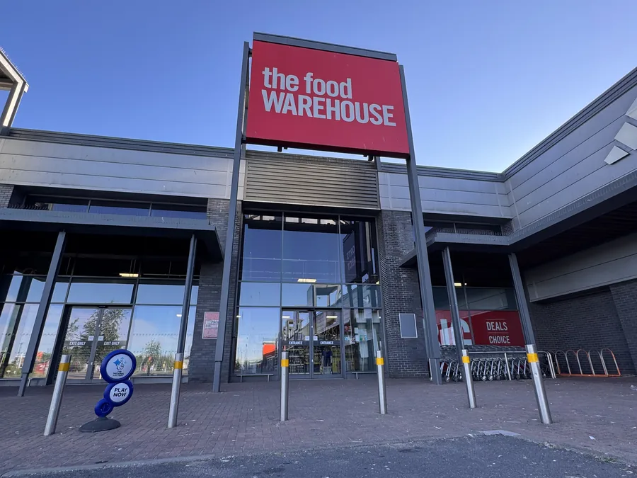Iceland, Ipswich, External Refurbishment, McGregor Builders